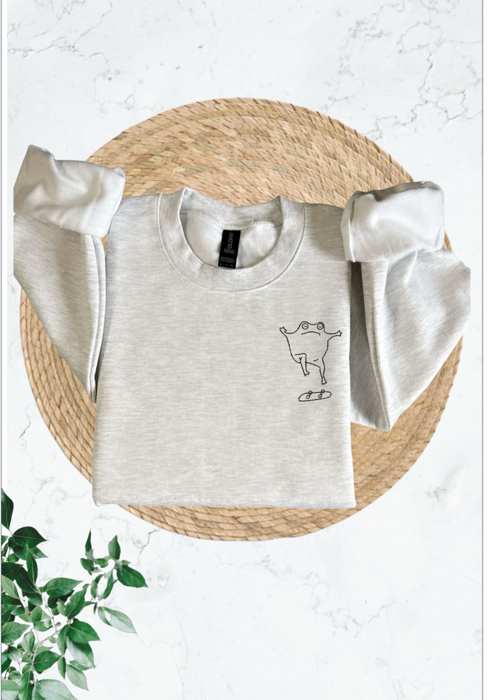 Skateboarding Frog Sweatshirt – Cute Skateboard Crewneck