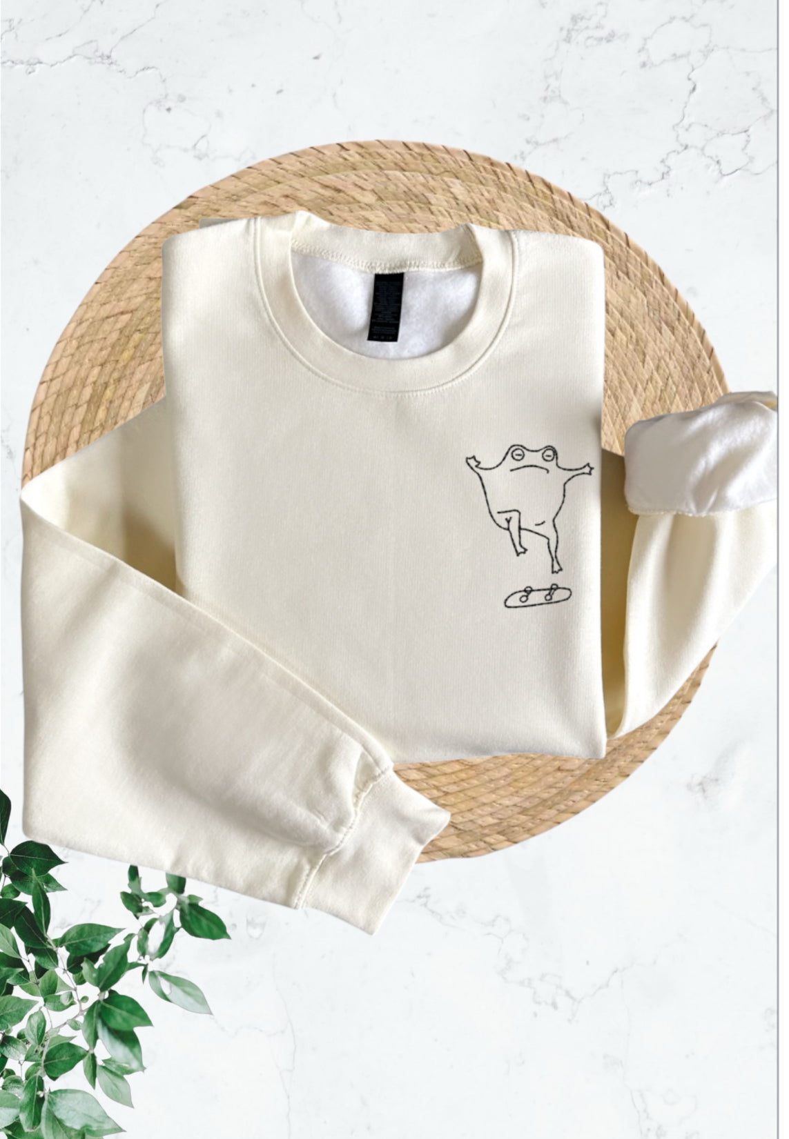 Skateboarding Frog Sweatshirt – Cute Skateboard Crewneck